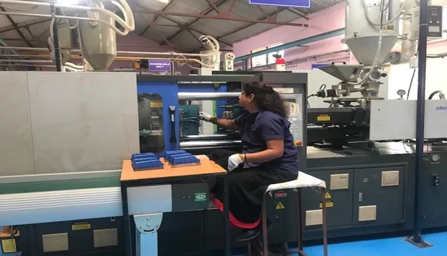 Molding Machine
